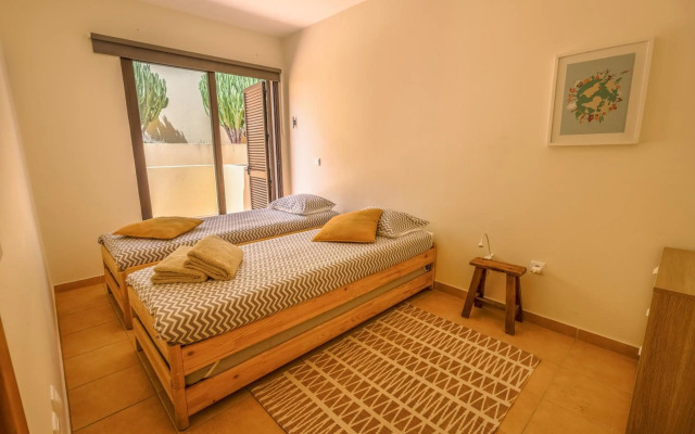 Pedra do Jota - Porto Santo