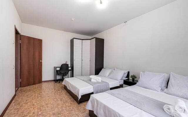 Апартаменты на улице Титова 238