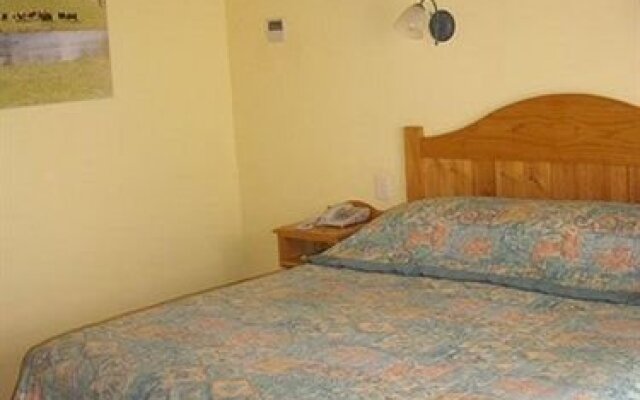 Chardonnay Lodge