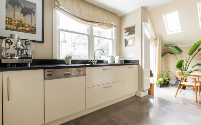 Poplar Grove II by Onefinestay