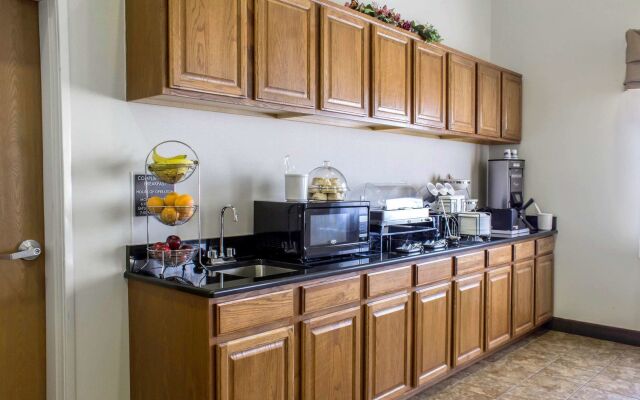 Sleep Inn & Suites Charles City