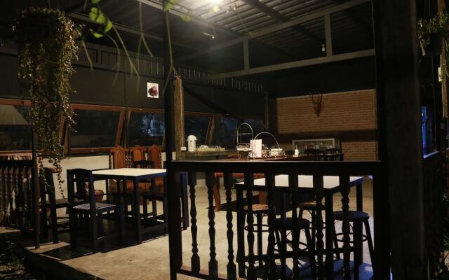 Pak Dee Resort