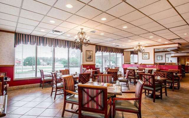 Clarion Inn & Suites Dothan South