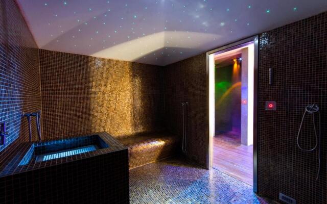 Sport Village Hotel & Spa