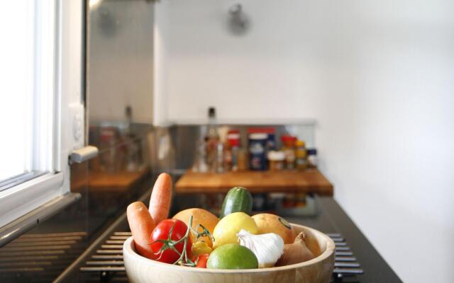 Peaceful Villa With Pool & Views