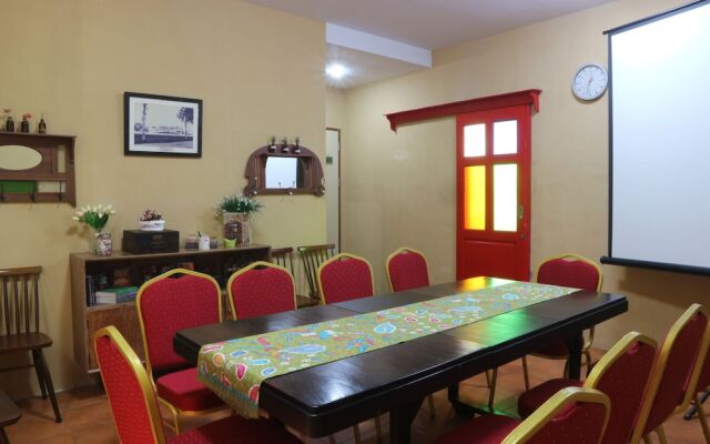 Roemah 28 Syariah Boutique Hotel