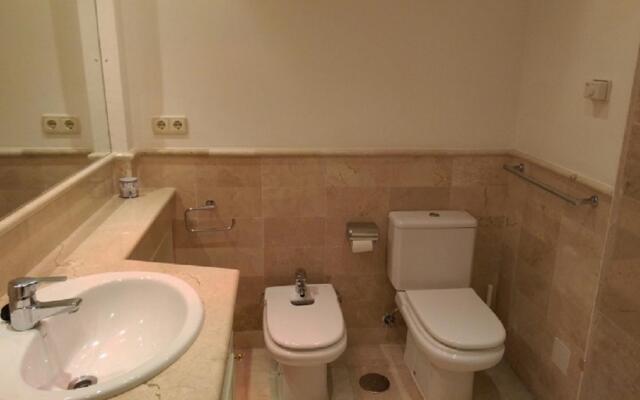 8841 - Grand Front Line Location – Heated Pool