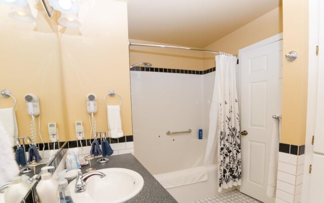 Elevate Rooms Calgary Westways Guest House