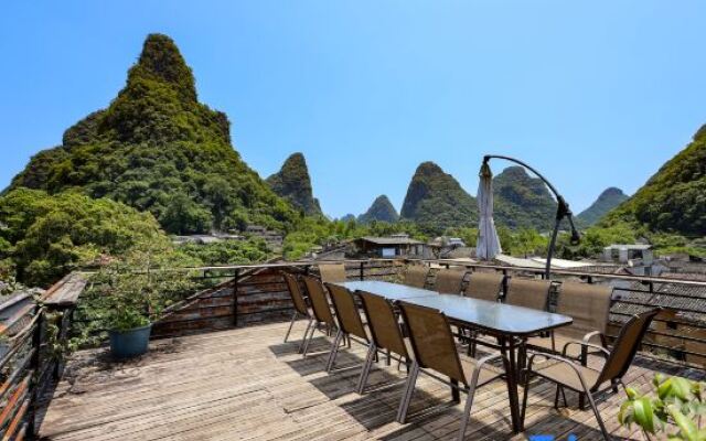 Zuo Jing Guan Tian Panorama Inn