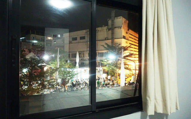 Moumou Hostel