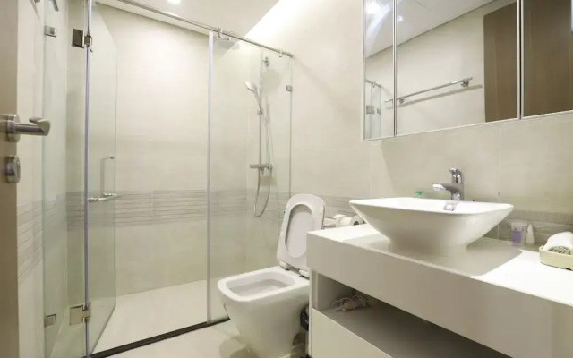 Hi.Home Apartment at Vinhomes Metropolis