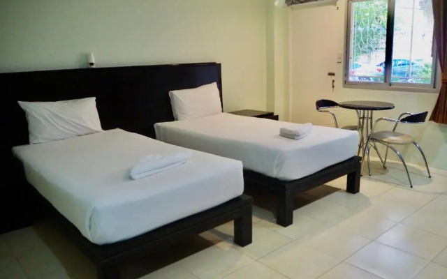 Orm Thong Apartments