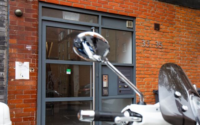 Chic Three Bed Shoreditch Gem Sleeps 8 A1