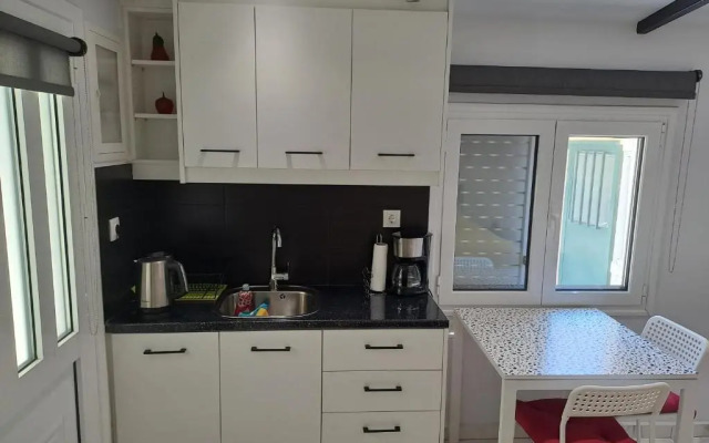 Vicky's place,near Athens airport