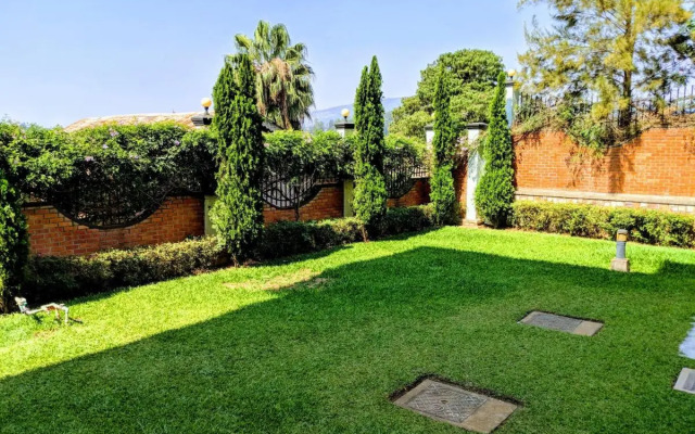 White Stone Apartment KIMIHURURA