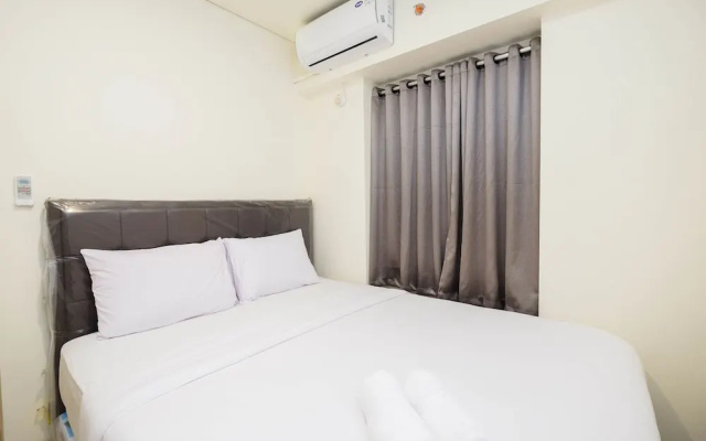 Homey and Cozy Living 1Br + Working Room at Meikarta Apartment – Guest Rooms – Cibatu