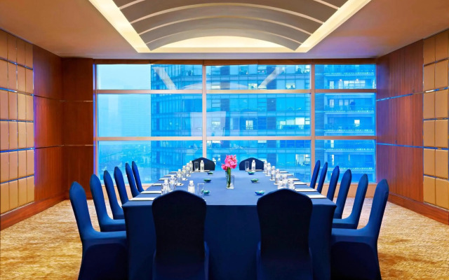 Four Points by Sheraton Shanghai, Daning
