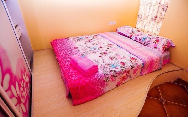 Sanya 80 Nianhua Hotel