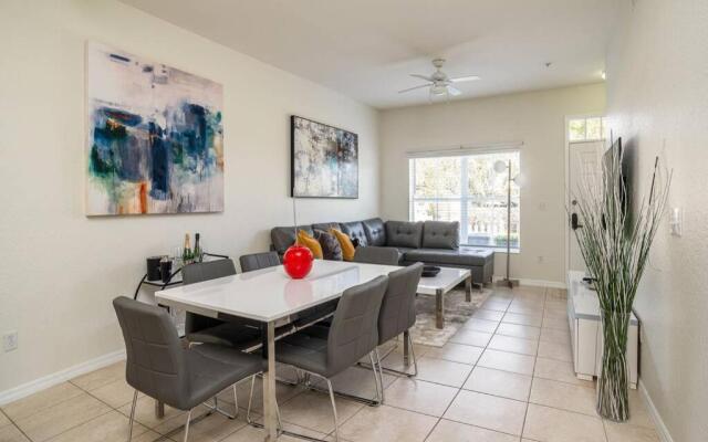 Spectacular 3bd/2ba Townhouse close to Disney