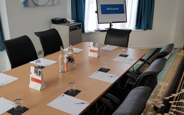 Holiday Inn Express Wakefield