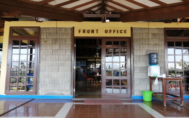 Hotel Lembah Nyiur Cikopo