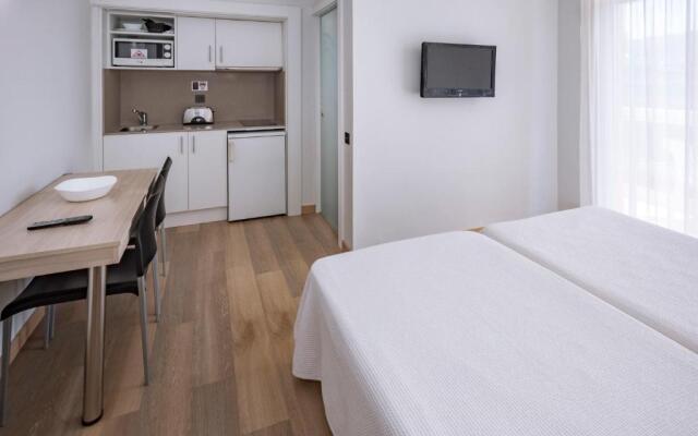 Ponient Aparthotel Marinada