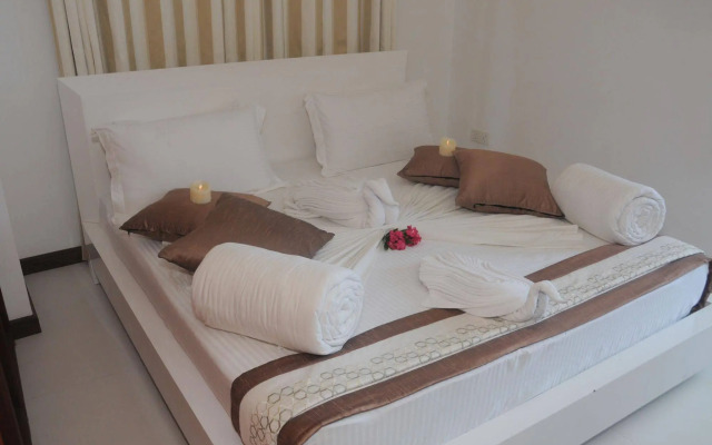 White Villa Resort Aungalla