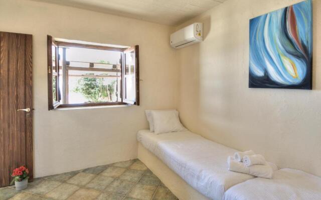 Phos Residence Pool Villa in Koundouros, Kea