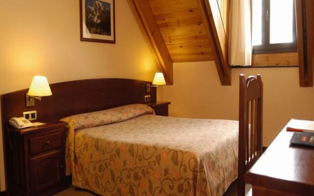 Hotel Romànic