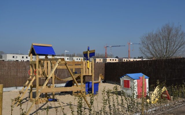 Spacious Holiday Home In Middelkerke With Jacuzzi