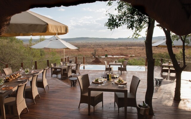 Madikwe Hills Private Game Lodge