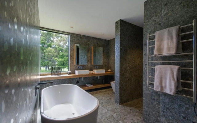 The Woolstore Luxury Holiday Home by MajorDomo