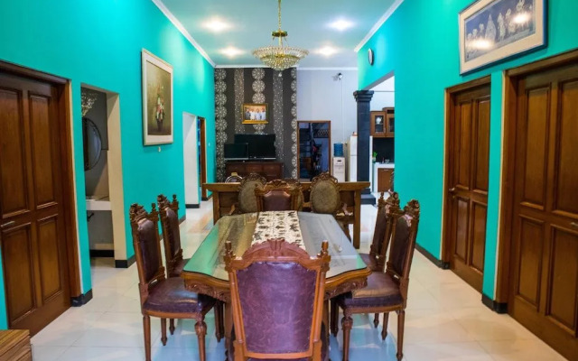 BaliOmah Guesthouse Jogja - Hostel