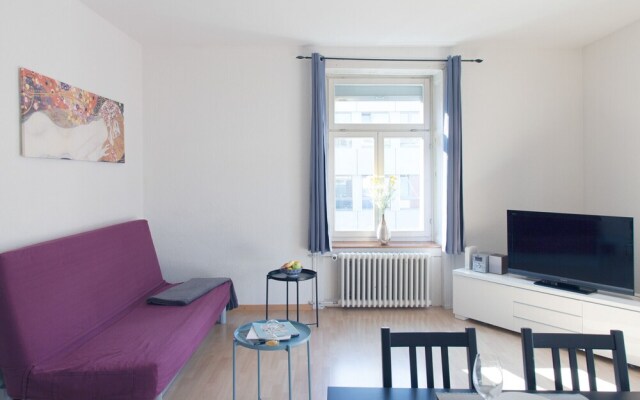 ZH Seefeld - Hitrental Apartment