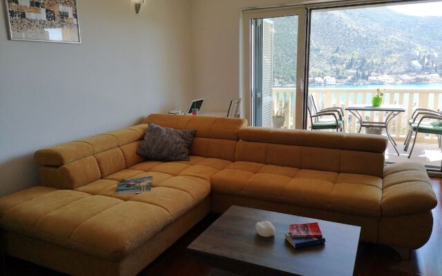 Apartment Blue Infinity 3 Lemi