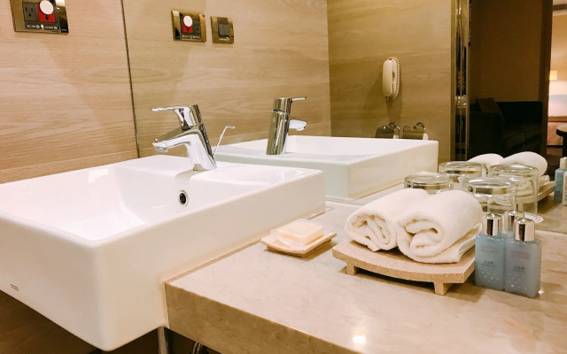 Chateau de Chine Hotel Kaohsiung