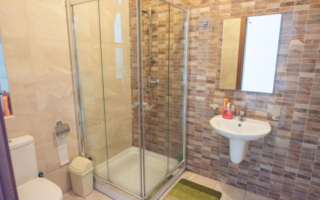 Seafront apartment between Valletta and Sliema