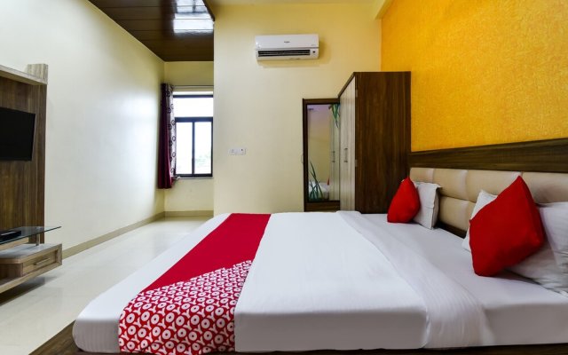 Glorious Resort by OYO Rooms