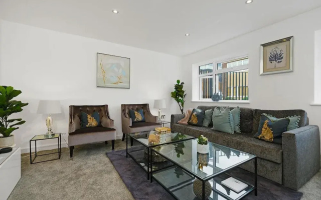 St Martins House Luxury Apts. Ruislip