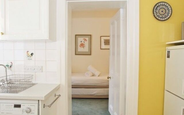 A Place Like Home - Two Bedroom Apartment in Knightsbridge