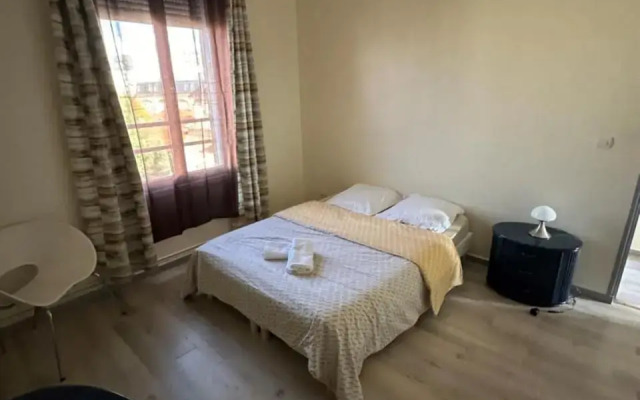 Appartement calme & design / Puteaux