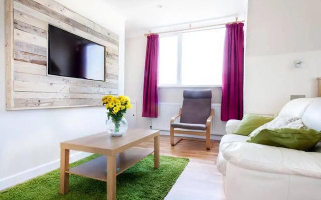 Kernow Trek Lodge