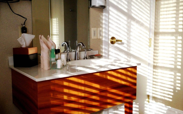 The Arco Hotel Midtown Village, Sonder by Marriott Bonvoy