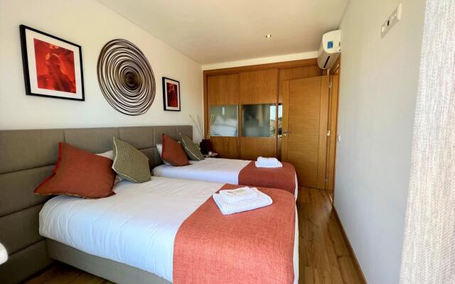 Albufeira Deluxe Residence With Pool by Homing