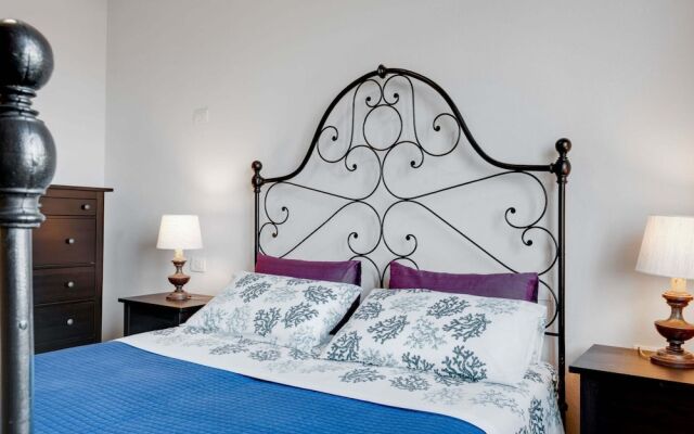 Amazing Holiday Home Near Pet-friendly Beach