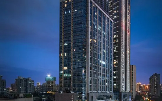 SFEEL Designer Hotel (Chengdu Jiuyan Bridge Niuwangmiao Subway Station) – Outside – Chengdu
