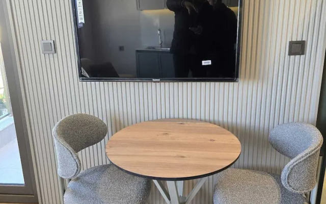 Meyde Plus Suites