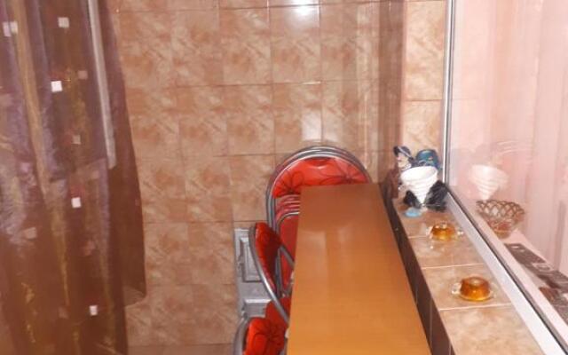 apartament 2 camere semidecomandat "LA GICU"
