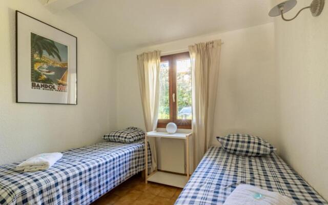 Nice Apt For 4 With Terrace And Pool