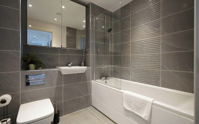 Serenity by the Water 3 bedroom London